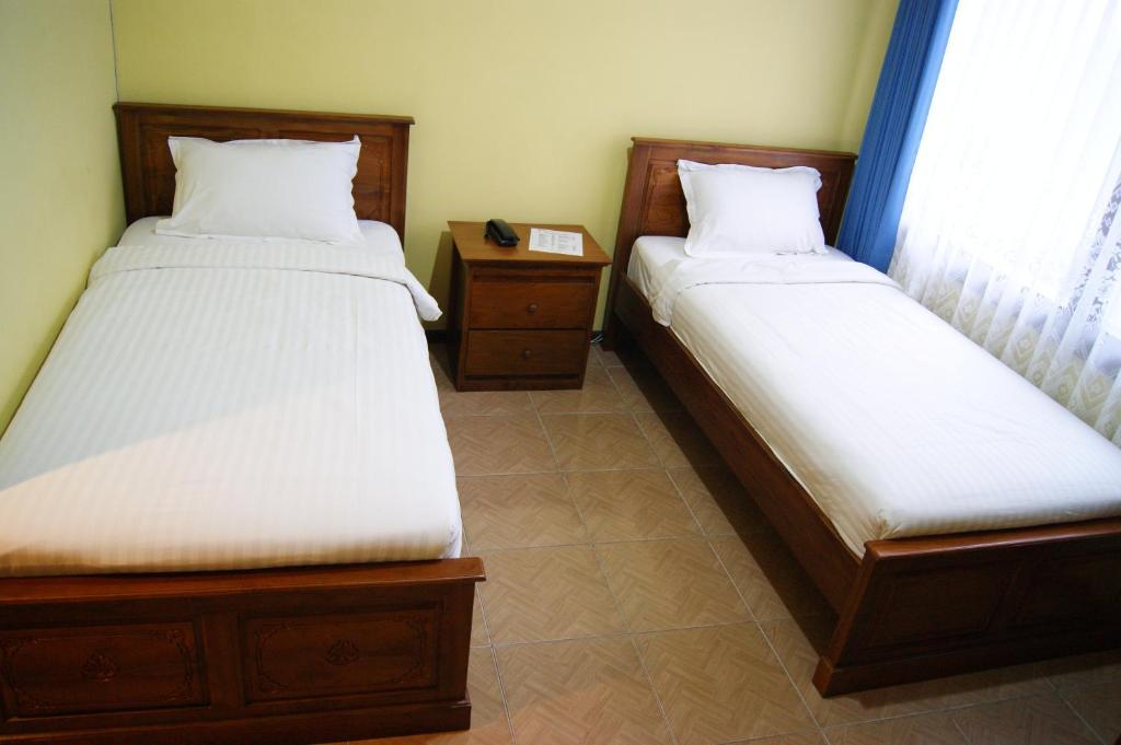 Grand Sumatera Hotel Surabaya Room photo